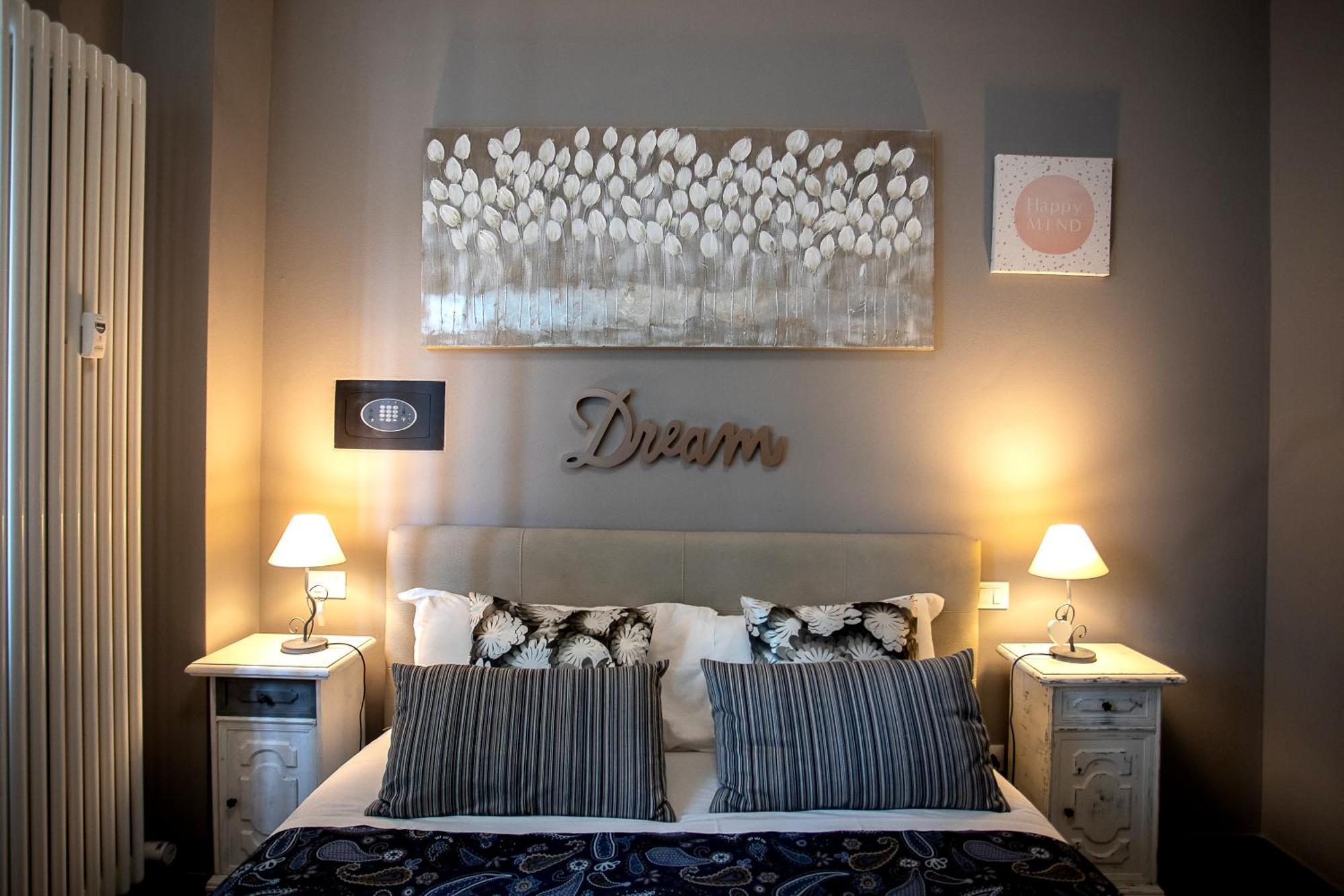 Happy Home Bo Centro Free Private Parking 볼로냐 외부 사진