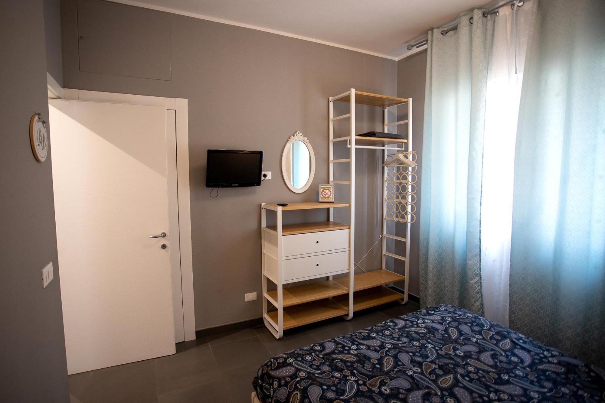 Happy Home Bo Centro Free Private Parking 볼로냐 외부 사진