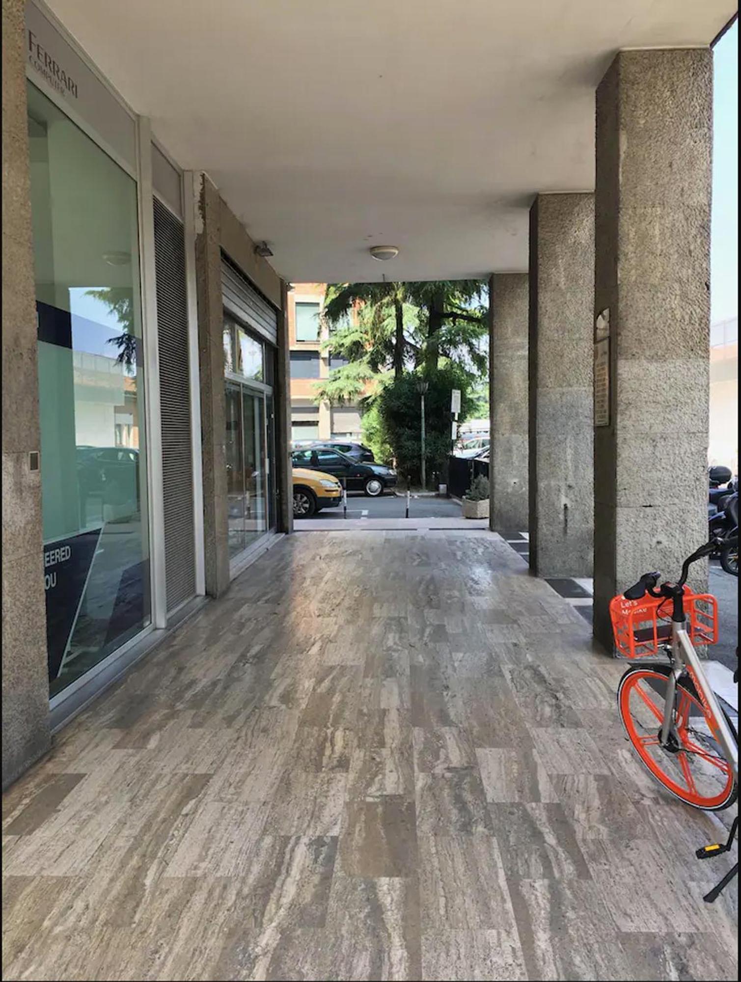 Happy Home Bo Centro Free Private Parking 볼로냐 외부 사진