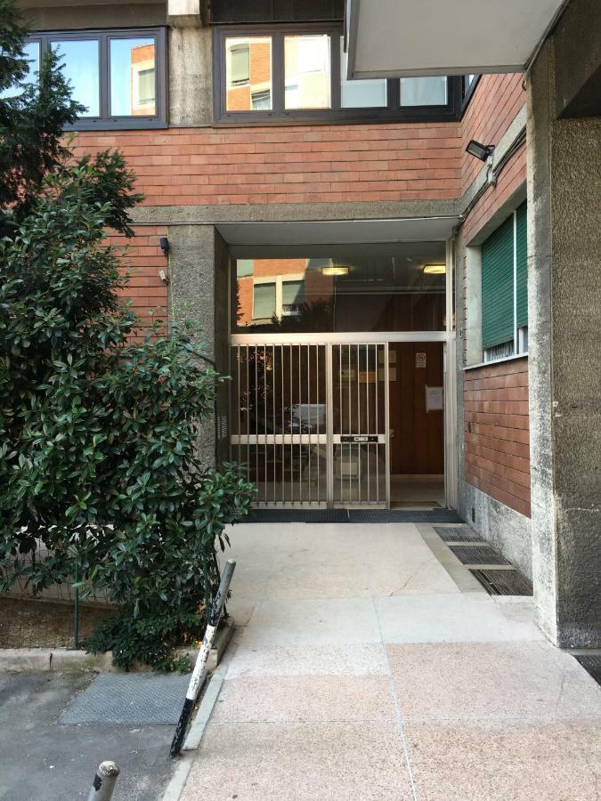 Happy Home Bo Centro Free Private Parking 볼로냐 외부 사진
